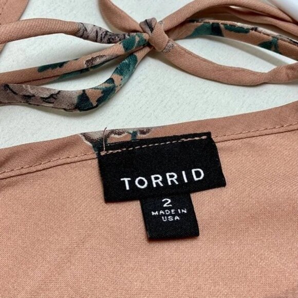 Torrid Wrap Front Blouse Women's 2X Pink Floral Lightweight Short Sleeve Tunic - Picture 5 of 5